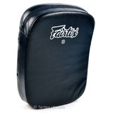 Fairtex FS3 Curved Muay Thai Kick Shield Fairtex FS3 Curved Muay Thai Kick Shield
