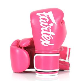 Fairtex Boxing Gloves / Microfibre / Black - 14 oz only