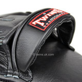 Twins PML10 Black Muay Thai Focus Mitts Twins PML10 Black Muay Thai Focus Mitts